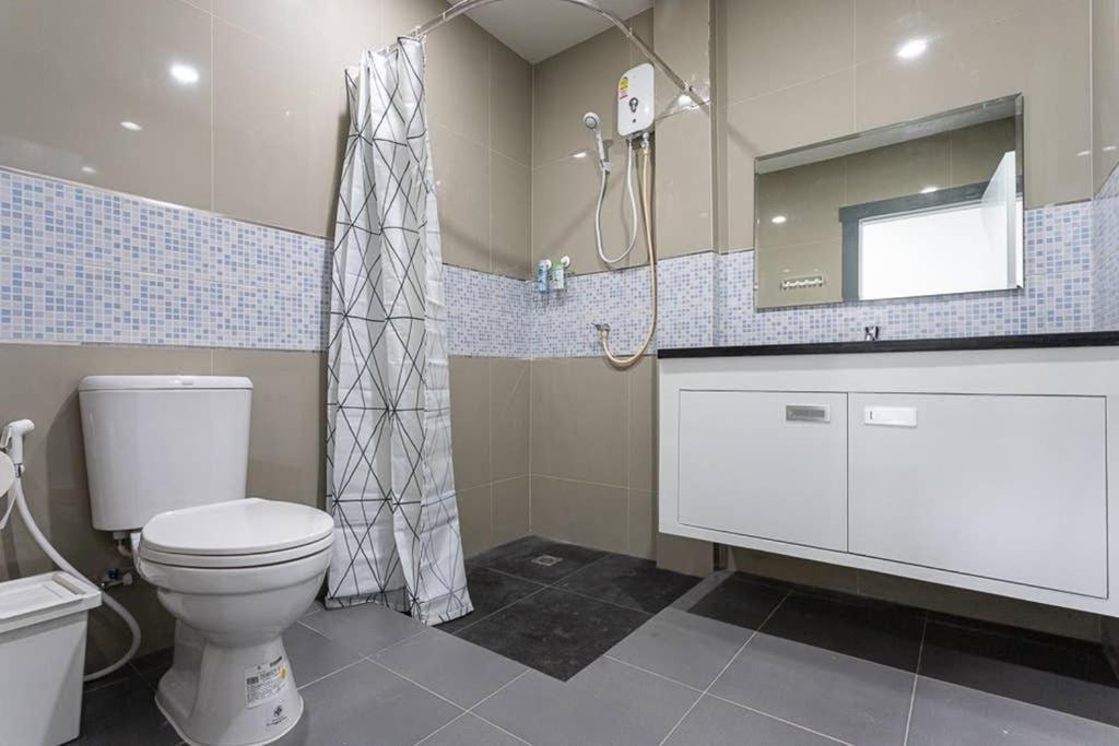 P1 Silom Pan Large Room Full Kitchen Wifi 4-6Pax กรุงเทพมหานคร ภายนอก รูปภาพ